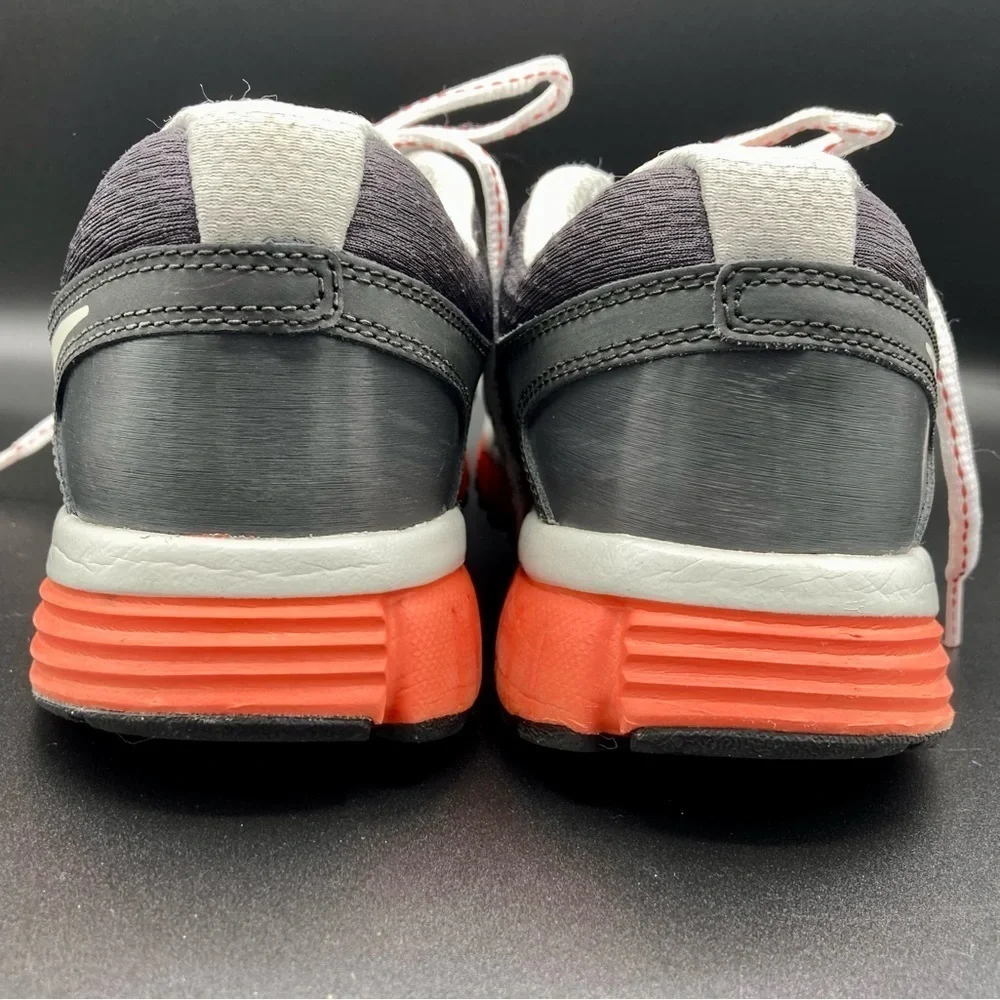 EUC NIKE Dual Fusion St 2 Running shoes, 6.5Y or‎ women's 8/8.5 NIKE